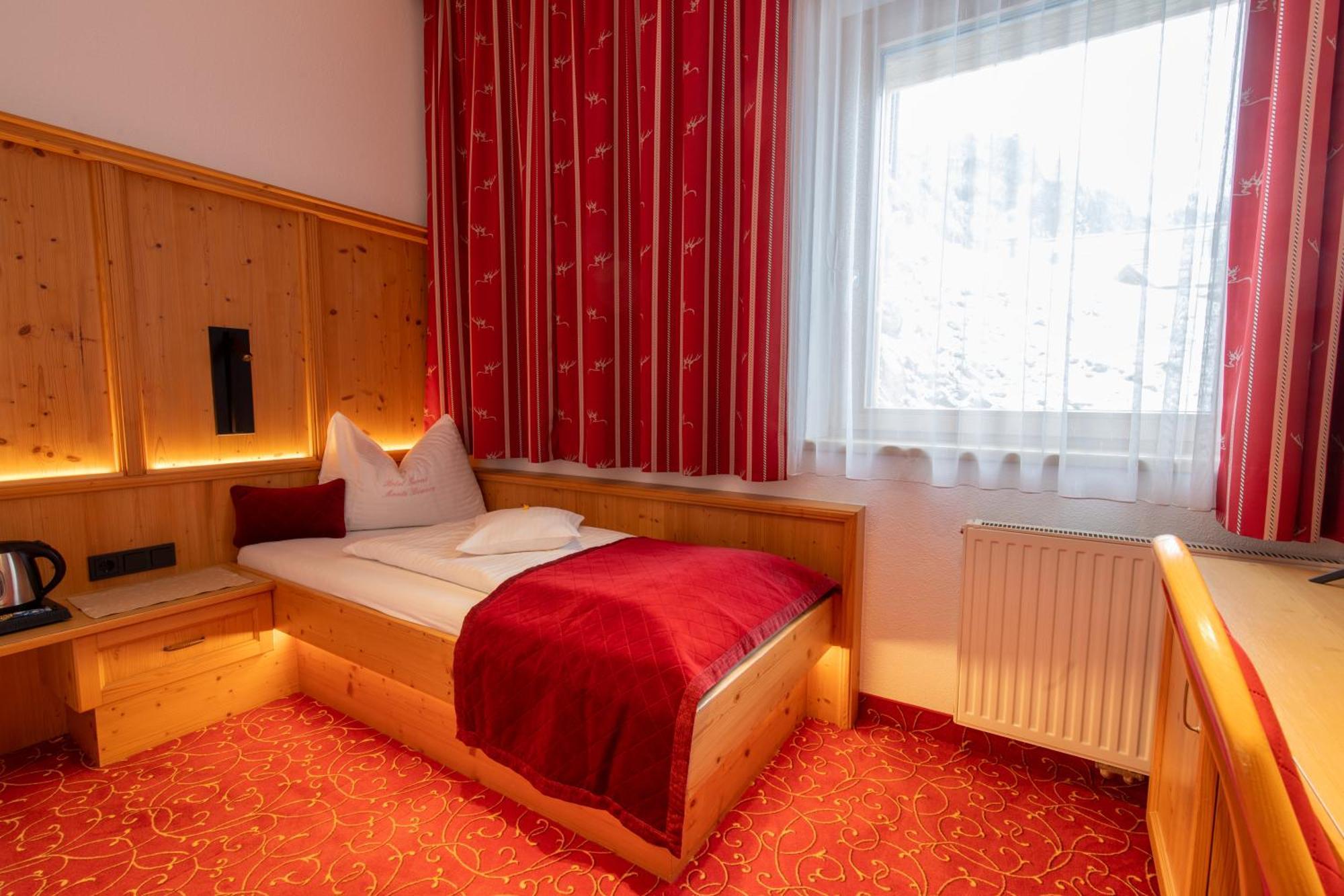 Hotel Garni Monte Bianco Ischgl Exterior foto